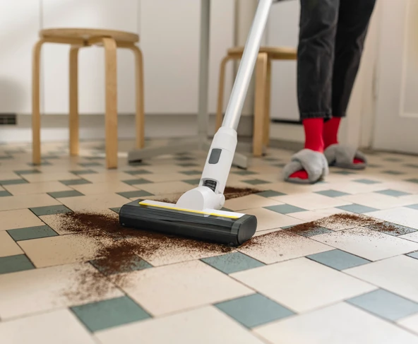 Karcher KVA 2 EU Dikey Şarjlı Süpürge - Resim 3