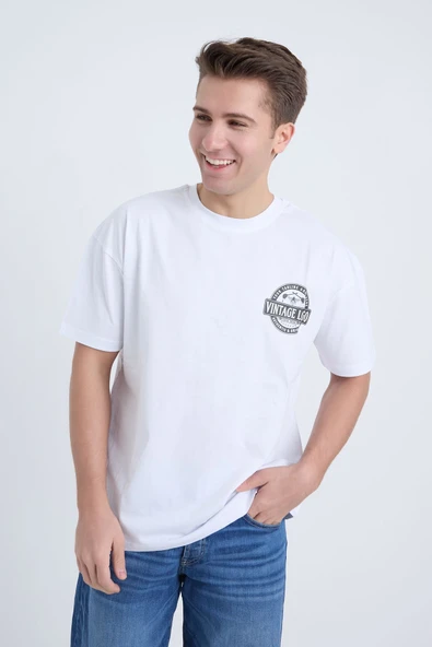 Moxe Collection Erkek Oversize Baskılı Tişört Beyaz Vintage Logo ürün görseli 1