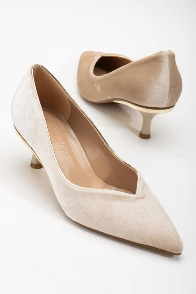 Büyük Numara Kaife V Yüzlü Bej Kadın Kısa Topuklu Ayakkabı ürün görseli 1
