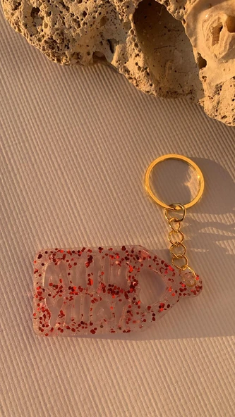 Şeffaf Epoksi Kırmızı Sim Süslemeli Yılbaşı Temalı Gold Aksesuarlı Anahtarlık El Yapımı Hediyelik ürün görseli 1
