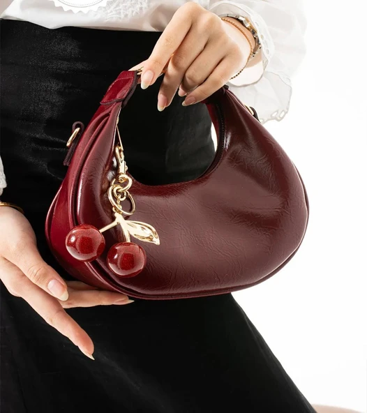 Lisbond Elegance Betty Model Bordo Charm Hediyeli Kadın El Ve Omuz Çantası ürün görseli 1