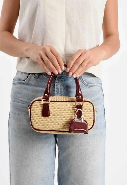 Lisbond Elegance Model Hasır Bordo Charm Hediyeli Kadın El Ve Omuz Çantası ürün görseli 1