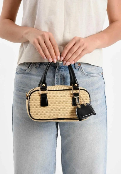 Lisbond Elegance Model Hasır Siyah Charm Hediyeli Kadın El Ve Omuz Çantası ürün görseli 1