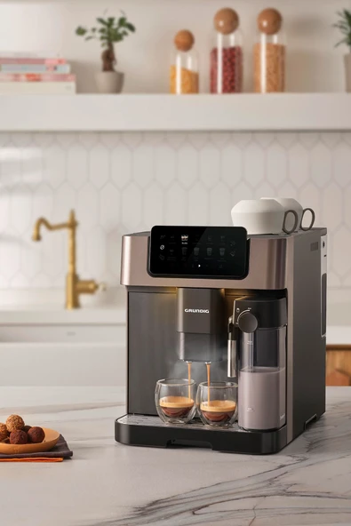 Grundig KVA 7230 Tam Otomatik Süt Hazneli Espresso Makinesi ürün görseli 1