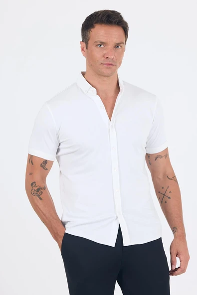 Beyaz italyan Düğmeli Yaka Kısa Kol Cepsiz Slim Fit Gömlek 1004250255 ürün görseli 1