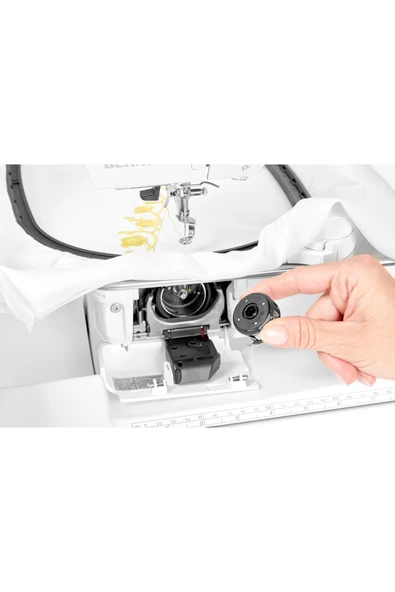 Bernina B700e Nakış Makinesi (SADECE NAKIŞ) - Resim 2