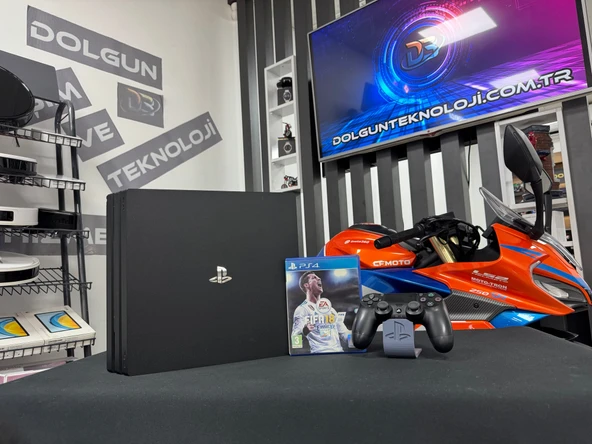 PlayStation 4 Pro 1TB Tek Kol + Fifa 18 Oyun CD’si (İKİNCİ EL) ürün görseli 1