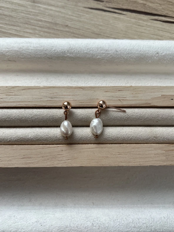 Gerçek inci bakır rose gold top küpe ürün görseli 1