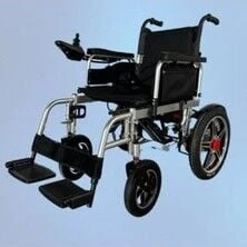 P200E-2024 Katlanabilir Akülü Tekerlekli Sandalye ürün görseli 1