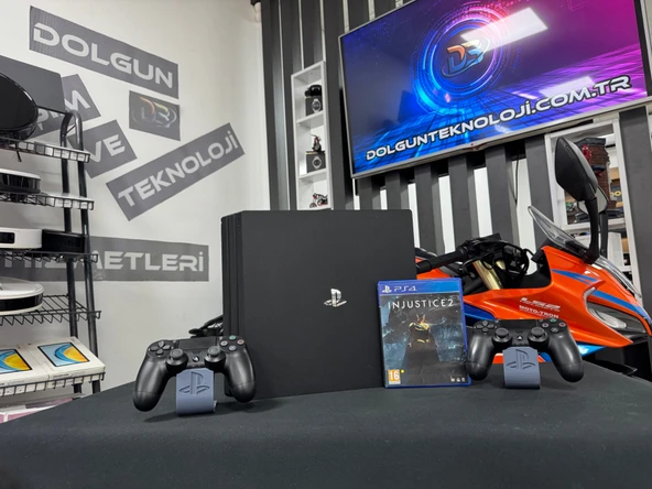 PlayStation 4 Pro 1TB Çift Kol + İnjustice 2 Oyun CD’si (İKİNCİ EL) ürün görseli 1