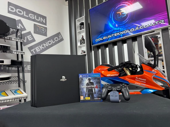 PlayStation 4 Pro 1TB Tek Kol + Uncharted 4 Oyun CD’si (İKİNCİ EL) ürün görseli 1