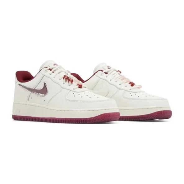 Nike Air Force 1 Low Valentines Day 2024 - Resim 3