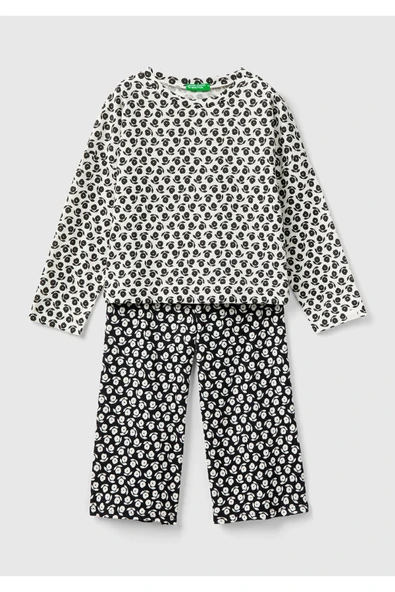 Kız Çocuk Karışık Tamamı Çiçek Desenli Pijama Takımı ürün görseli 1