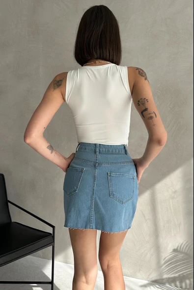 Dikişsiz Cepli Kısa Denim Etek - Resim 4