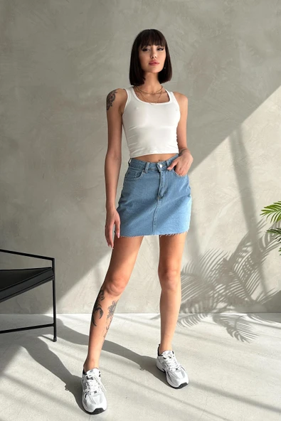 Dikişsiz Cepli Kısa Denim Etek - Resim 5