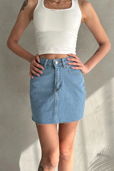 Dikişsiz Cepli Kısa Denim Etek ürün görseli 1