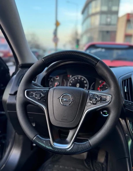 Opel İnsignia 2015-2017 Uyumlu Araca Özel Dikmeli Direksiyon Kılıfı (5D KRİSTAL KARBON SOFT NOKTA) ürün görseli 1