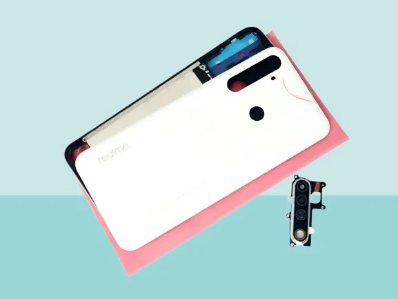 Tkgz - Oppo Realme 6İ FULL KASA Arka Kapak Batarya Kapağı - BEYAZ ürün görseli 1