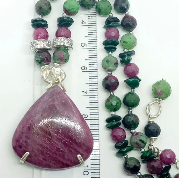 2304 Rubyzoisite kök Yakut el yapımı kolye - Resim 3