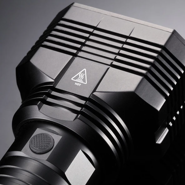 Nitecore Eax 2000 Lumen El Feneri (8xaa) ürün görseli 1