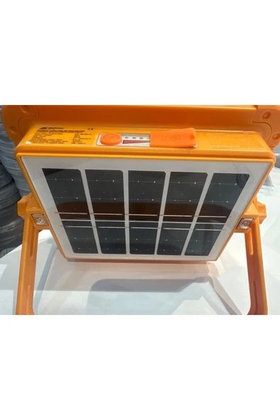 Mutlusan Solar Güneş Enerjili Led Projektör ürün görseli 1