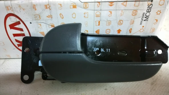 Kia Bongo K2500-Orjinal parça Kapı İç Açma Kolu Kia Bongo K2500 Sol Şoför tarafı ürün görseli 1