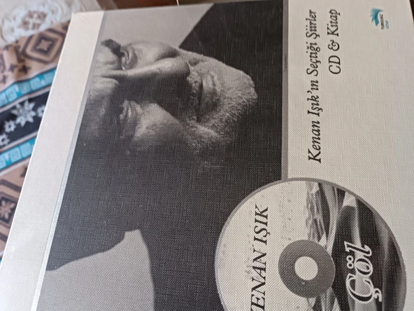 ÇÖL - KENAN IŞIK'IN SEÇTiĞi ŞiiRLER - CD & KiTAP - Resim 3