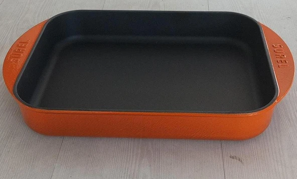 SÜREL DÖKÜM 23X31 CM DİKDÖRTGEN DÜZ TEPSİ PARLAK TURUNCU ürün görseli 1