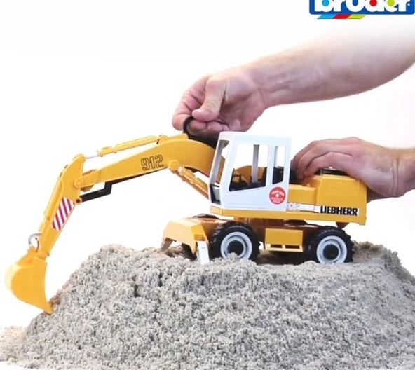 Bruder Liebherr Ekskavatör - BR02426 ürün görseli 1