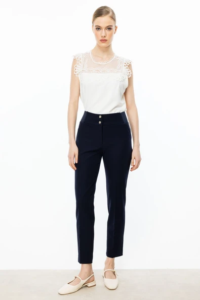 PANTALON ürün görseli 1