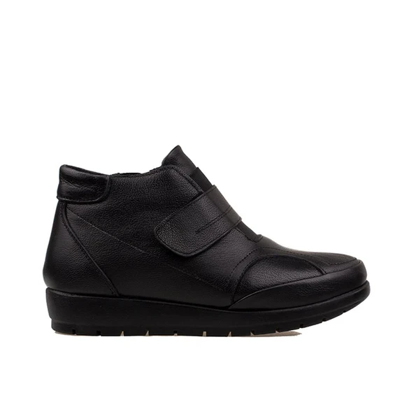 Trend Adımlar Siyah Lastikli Kadın Comfort Casual Bot ürün görseli 1