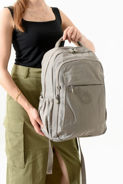 Bagacar Bolsas 1092 Su Geçirmez İthal Krinkıl Kumaş Laptop Bölmeli Okul ve Günlük Sırt Çantası Vizon ürün görseli 1