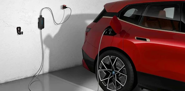 BMW Flexible Fast Charger+BMW Adapter Kablosu+BMW Aparat Braket Seti ürün görseli 1