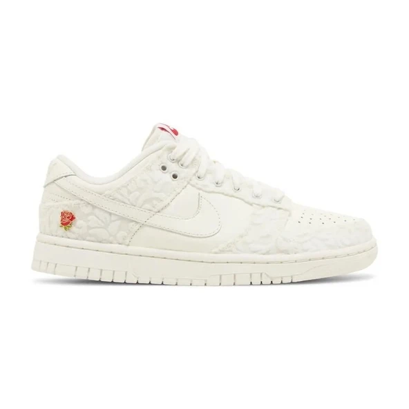 Dunk Low Give Her Flowers ürün görseli 1