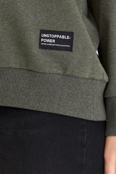 Kadın Haki Renk Basic Bisiklet Yaka Sweatshirt - Resim 5