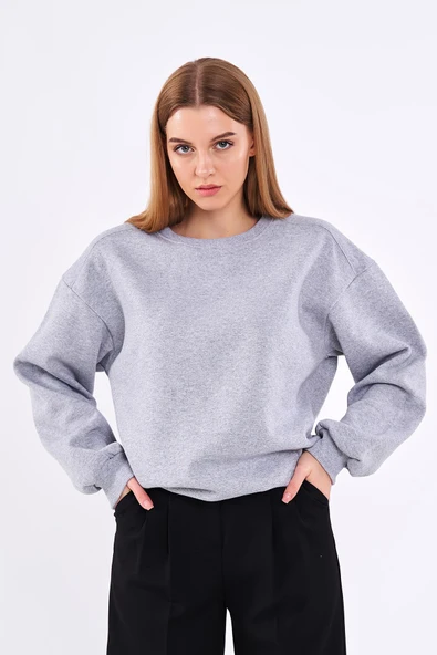 Gri Kadın Pamuklu Oversize Basic Bisiklet Yaka Sweatshirt - Resim 2