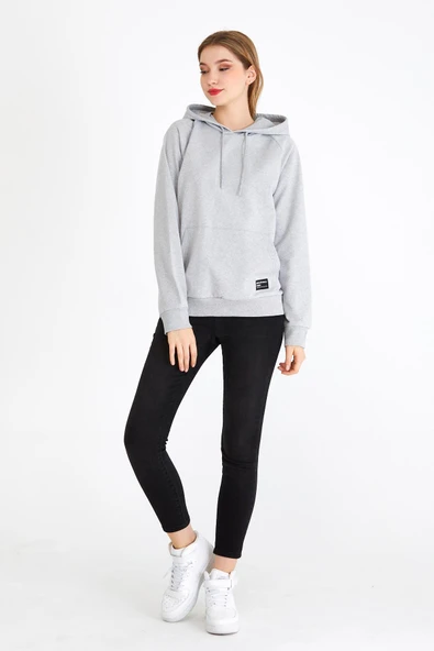 Kadın Gri Kapüşonlu Basic Örme Sweatshirt - Resim 4