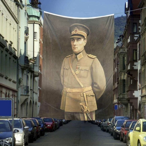 Üniformalı Gazi Mustafa Kemal Atatürk Dış Cephe Poster Bayrağı -600x900 cm ürün görseli 1