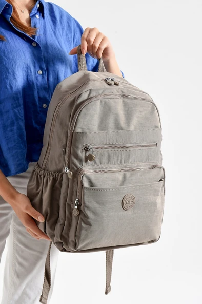 Bagacar Bolsas 1095 Su Geçirmez İthal Krinkıl Kumaş Laptop Bölmeli Okul ve Günlük Sırt Çantası Vizon ürün görseli 1