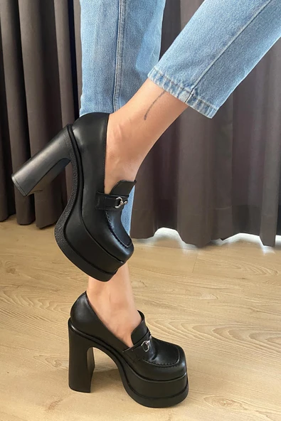 Kadın Clara Siyah Deri İnce Tokalı Lofer Model 12 cm  Platform Topuklu Ayakkabı ürün görseli 1