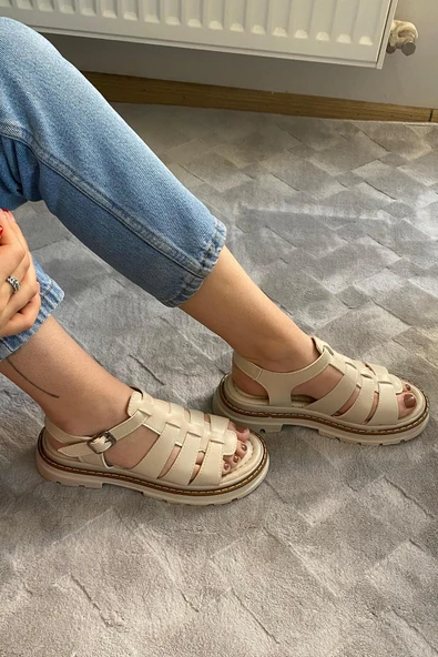 Kadın Desma Bej Kafes Model Vardola Deyatlı  Kalın Taban Ortopedik  Sandalet  K-140 ürün görseli 1