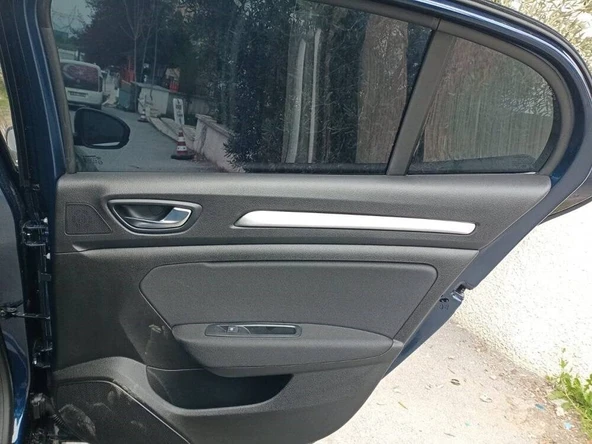 OMSA Renault Megane 4 Sedan Krom Kapı İç Çıtası 4 Parça Taşlı 2016-2020 Arası ürün görseli 1