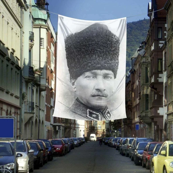 Kalpaklı Gazi Mustafa Kemal Atatürk Cephe Poster Bayrak -400x600cm - 4x6 metre ürün görseli 1