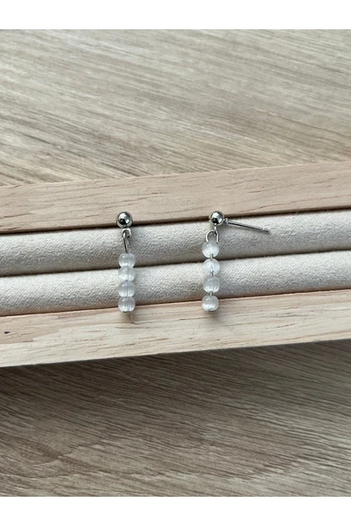 Minimal Beyaz Kedi Gözü Gümüş Kaplama Top Küpe ürün görseli 1