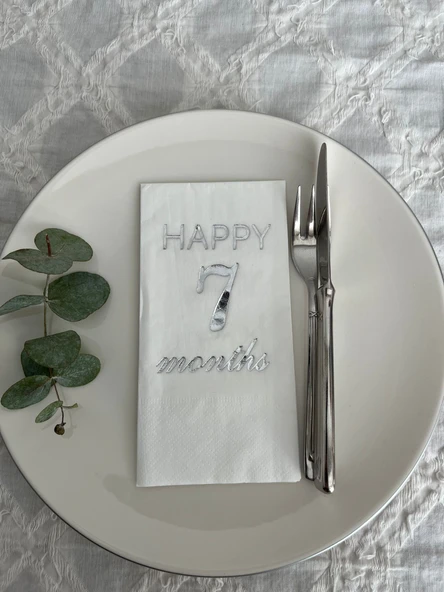 Gümüş Yaldızlı Beyaz Happy 7 Yaş Months Garson Katlama Peçete 16 Adet ürün görseli 1