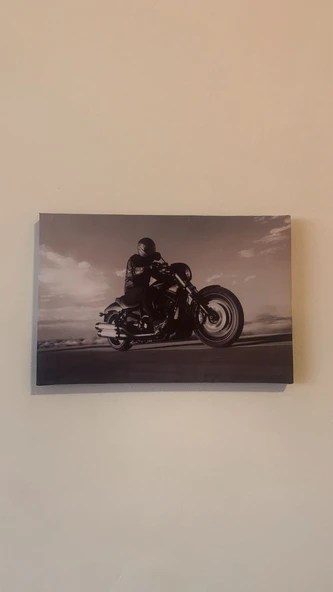 Motosiklet Süren Adam Görseli Natürel Tasarım Ahşap Çerçeve Ev İşyeri Duvar Kanvas Tablo MTR1 ürün görseli 1