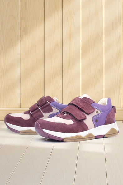Rakerplus Hakiki Deri Bordo Pembe Metal Detaylı Kız Çocuk Sneakers Ayakkabı ürün görseli 1
