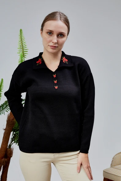 Kadın Polo Yaka Oversize Çiçek Nakışlı Triko Kazak Siyah ürün görseli 1