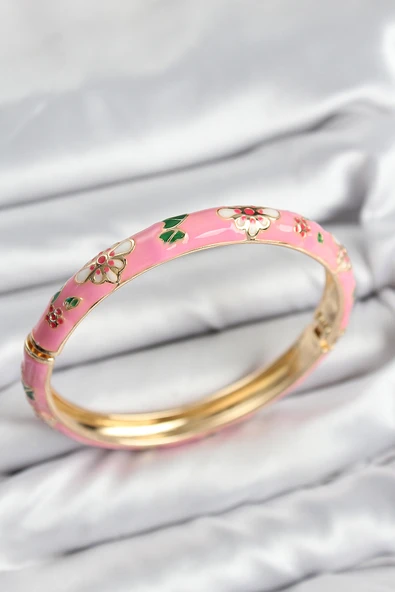 Mineli Pirinç Pembe Çiçek Motifli Gold Kadın Kelepçe - EBJ250802W36962 ürün görseli 1