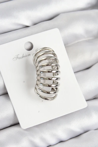 Pirinç Yay Model Gümüş Renk Sağ Kıkırdak Küpe - EBJ250802W36989 ürün görseli 1